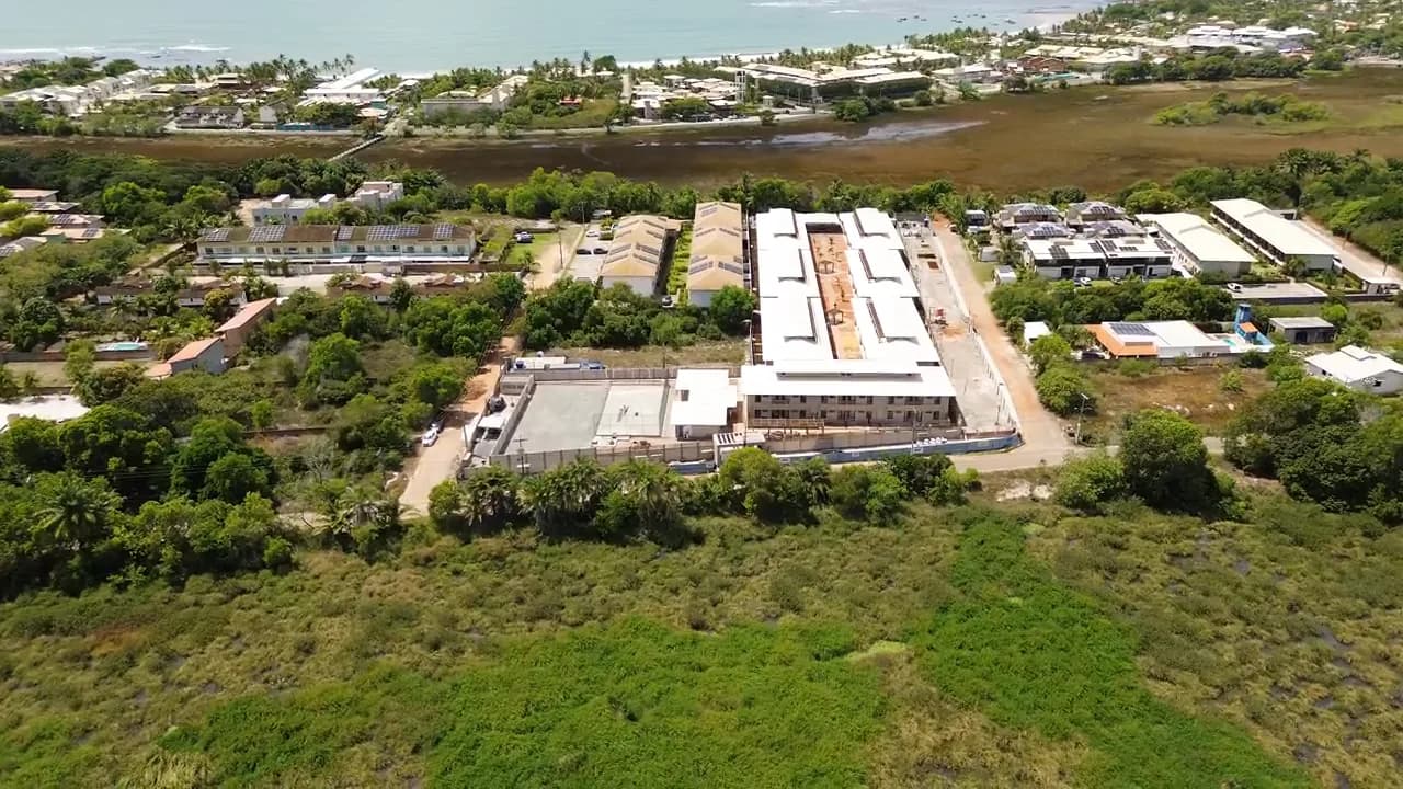 Avanço da obra, Vídeo aéreo do conjunto e da paisagem costeira